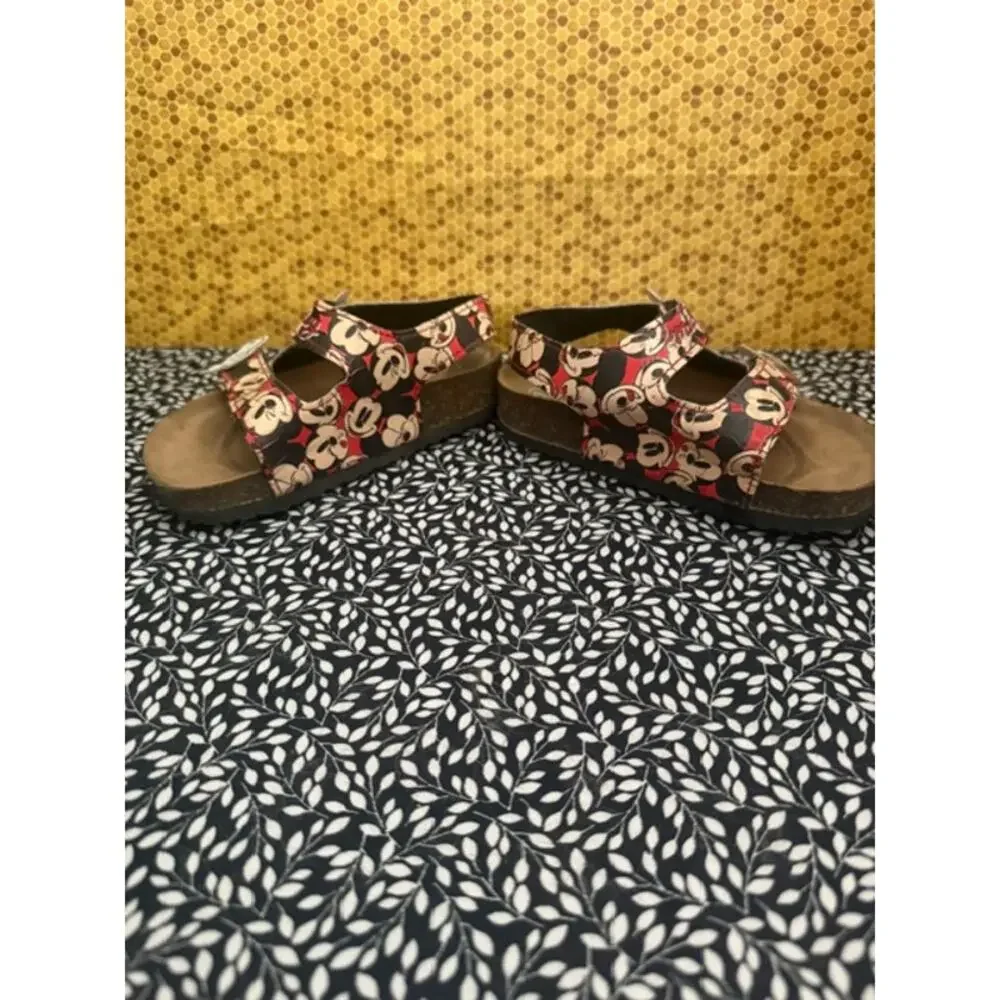Girls Disney Branded Mickey slip on shoes size size 8 TODDLERS